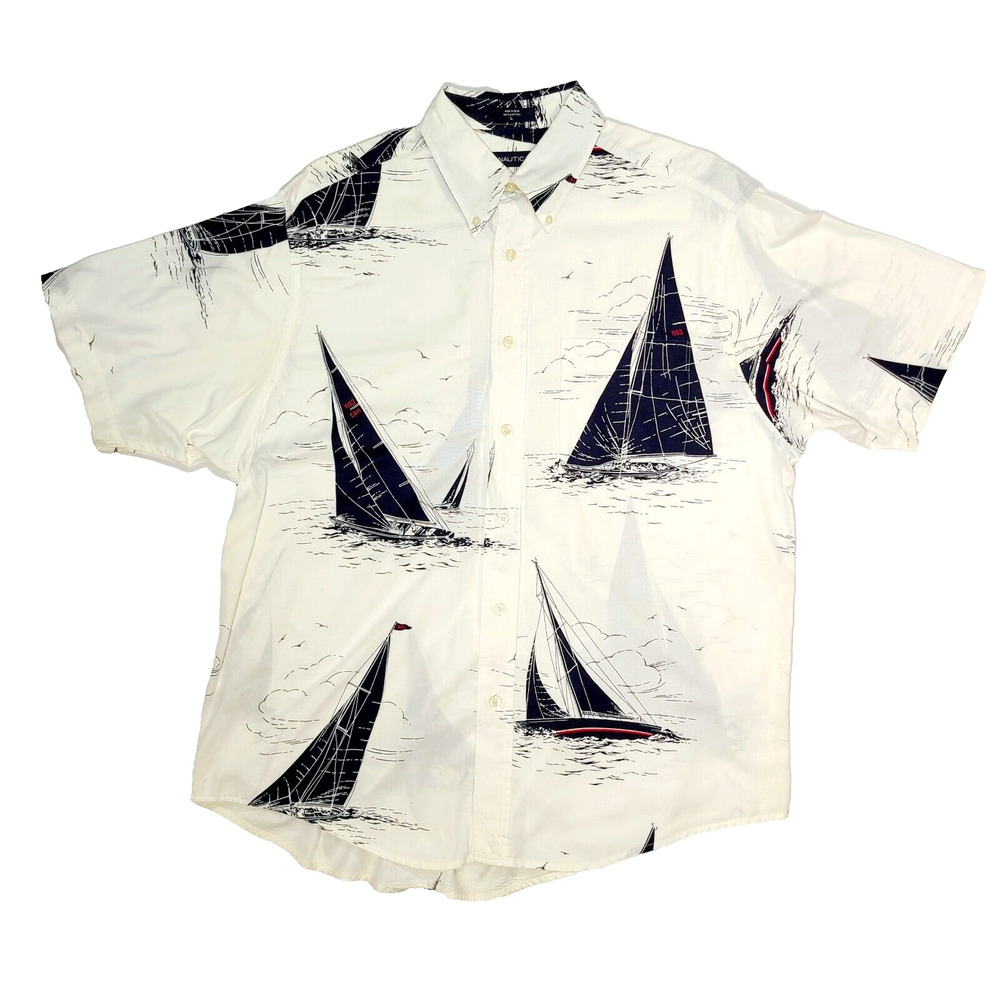 Nautica N83 Men's Large Short Sleeve Button Up Shirt Sailboats Blue, White
